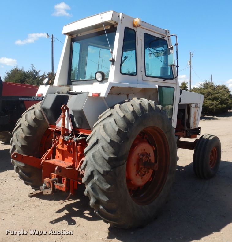 image for item DJ1224 1974 Case 1370  tractor