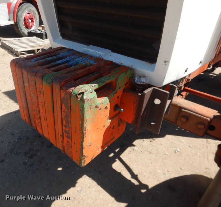 image for item DJ1224 1974 Case 1370  tractor