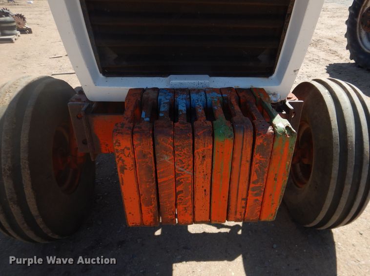 image for item DJ1224 1974 Case 1370  tractor