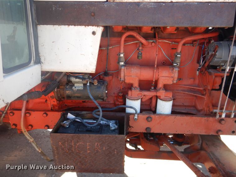 image for item DJ1224 1974 Case 1370  tractor