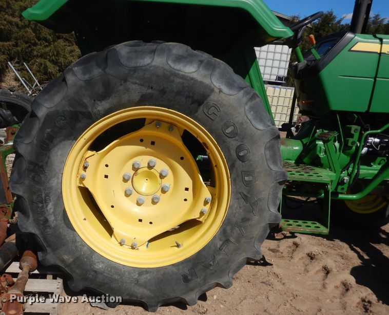 image for item DJ1226 2011 John Deere 5055D  tractor