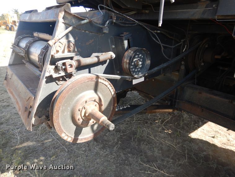 image for item DJ1227 1983 Gleaner N7  combine