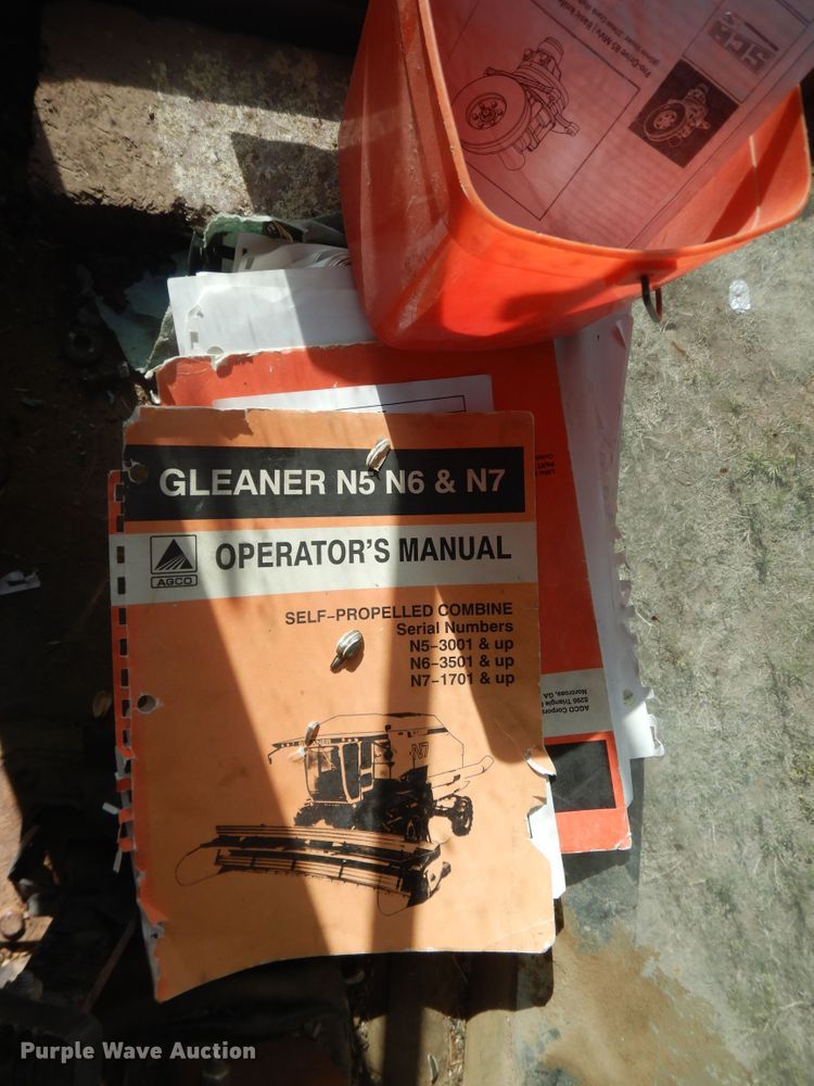 image for item DJ1227 1983 Gleaner N7  combine