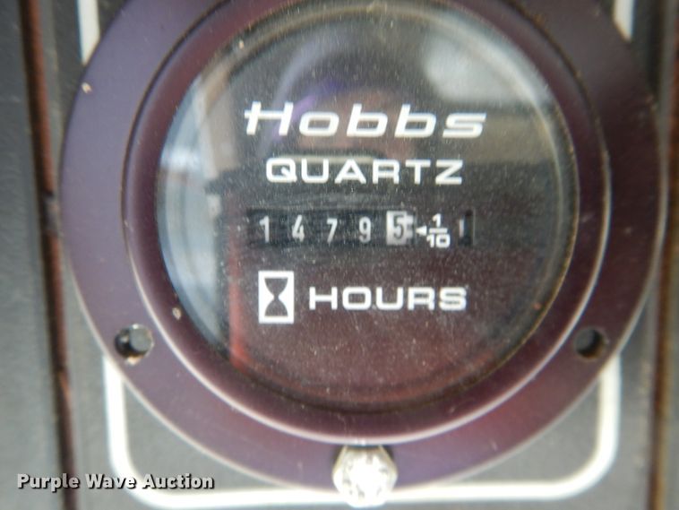 image for item DJ1227 1983 Gleaner N7  combine