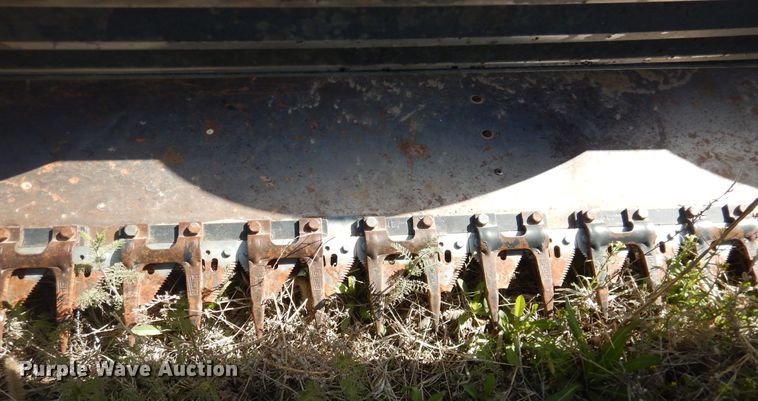 image for item DJ1227 1983 Gleaner N7  combine