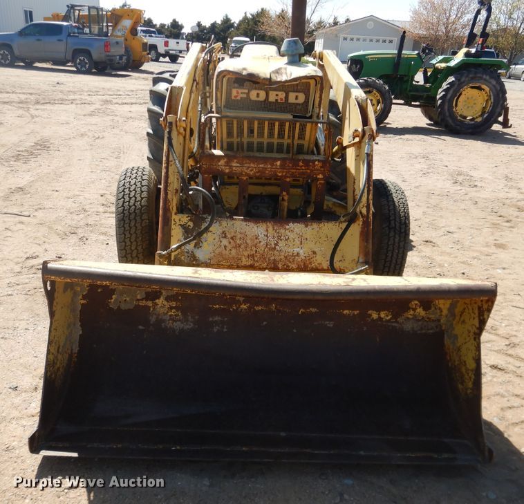 image for item DJ1228 Ford 3400  tractor
