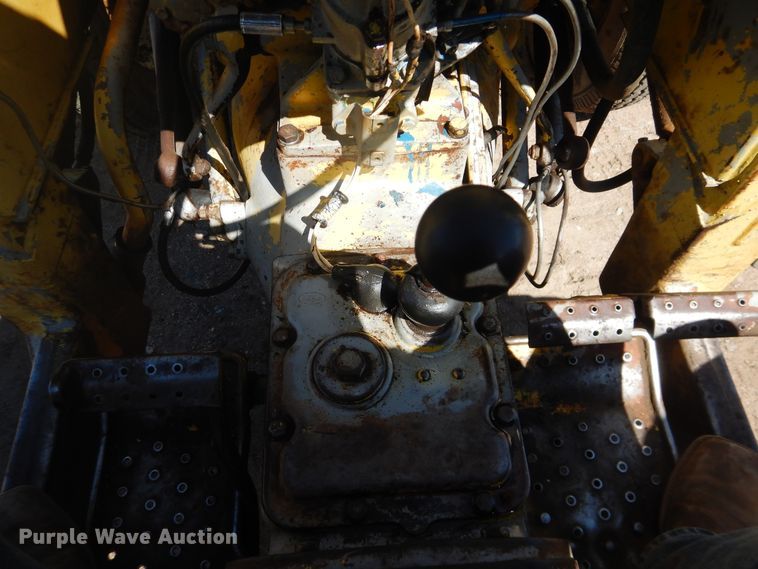 image for item DJ1228 Ford 3400  tractor