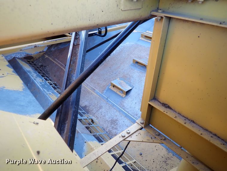 image for item DJ5511 2004 Challenger 670  combine