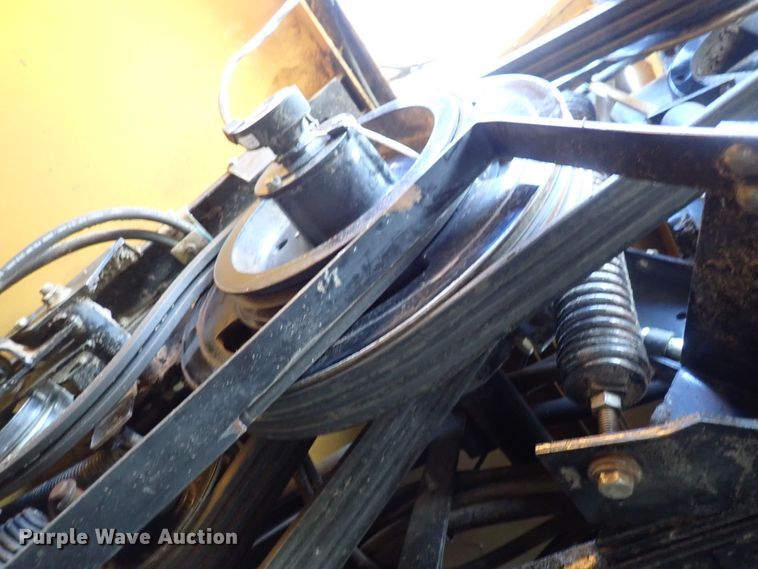 image for item DJ5511 2004 Challenger 670  combine