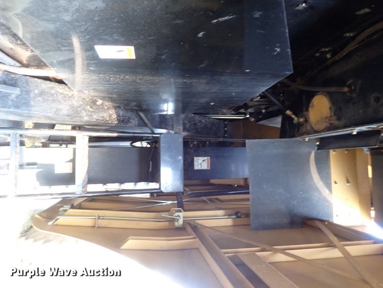 image for item DJ5511 2004 Challenger 670  combine