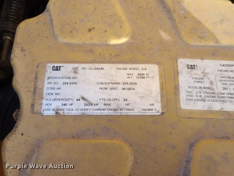 image for item DJ5511 2004 Challenger 670  combine