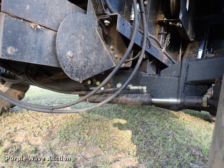 image for item DJ5511 2004 Challenger 670  combine