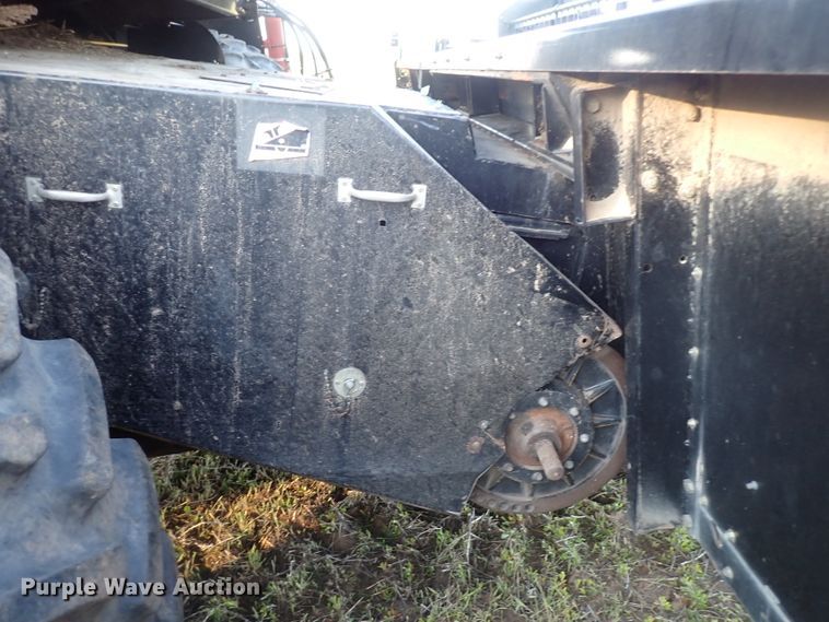 image for item DJ5511 2004 Challenger 670  combine