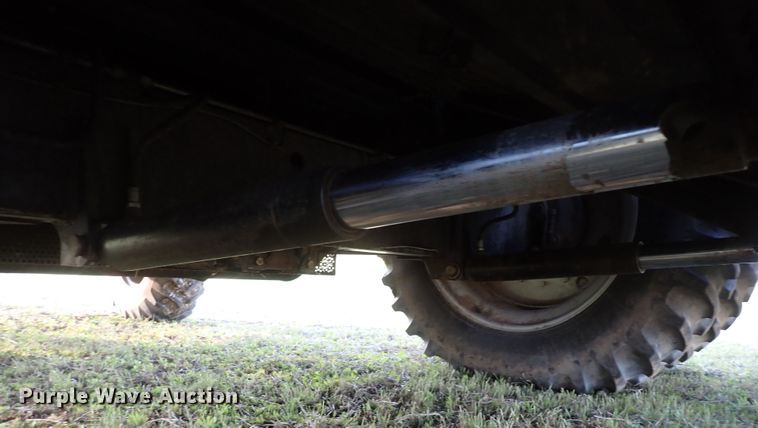 image for item DJ5511 2004 Challenger 670  combine