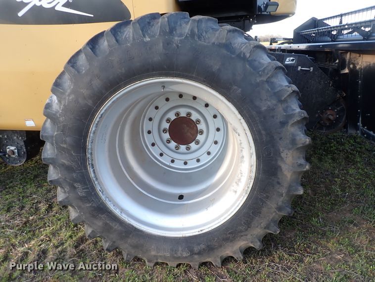 image for item DJ5511 2004 Challenger 670  combine