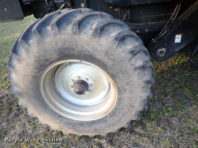 image for item DJ5511 2004 Challenger 670  combine