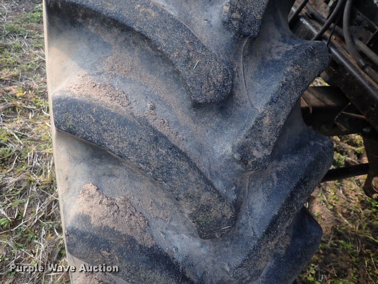 image for item DJ5511 2004 Challenger 670  combine