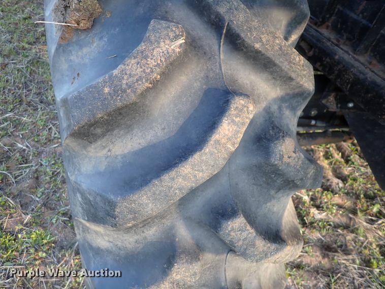 image for item DJ5511 2004 Challenger 670  combine