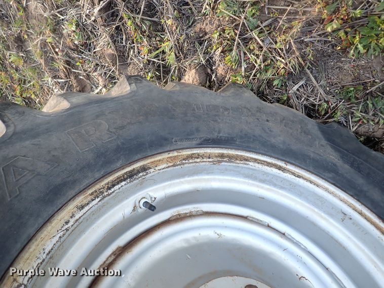 image for item DJ5511 2004 Challenger 670  combine