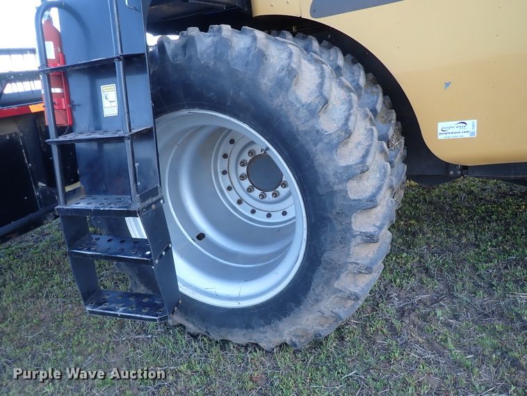 image for item DJ5511 2004 Challenger 670  combine