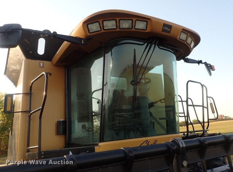 image for item DJ5511 2004 Challenger 670  combine