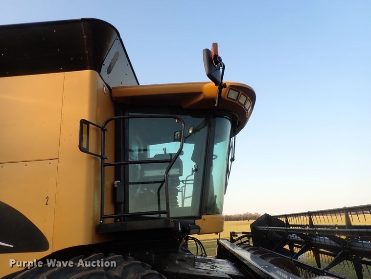 image for item DJ5511 2004 Challenger 670  combine