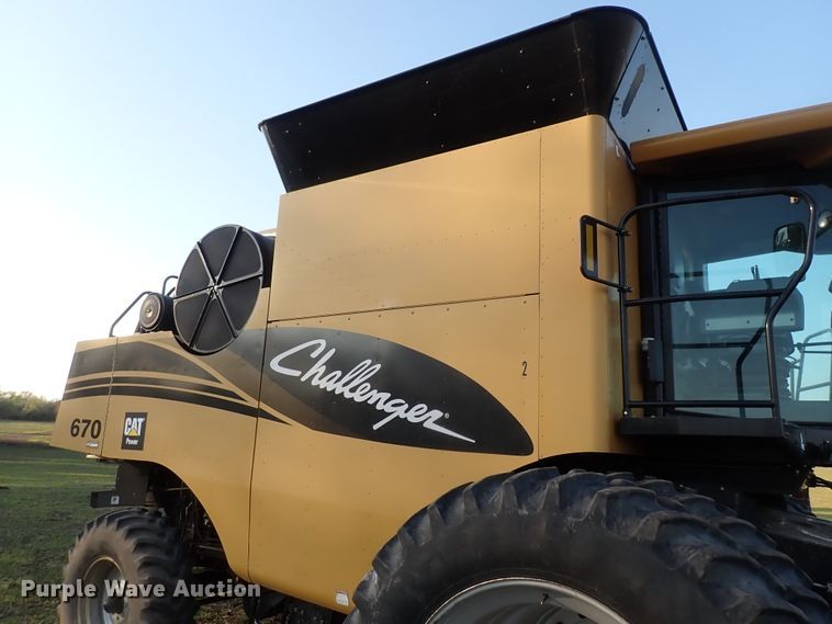 image for item DJ5511 2004 Challenger 670  combine