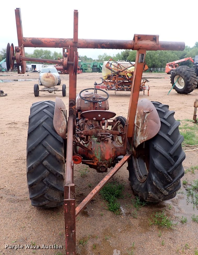 image for item DJ5715 Ford  tractor