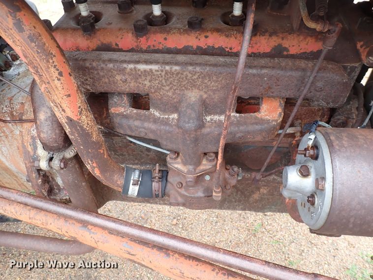 image for item DJ5715 Ford  tractor