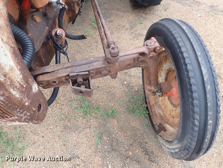 image for item DJ5715 Ford  tractor