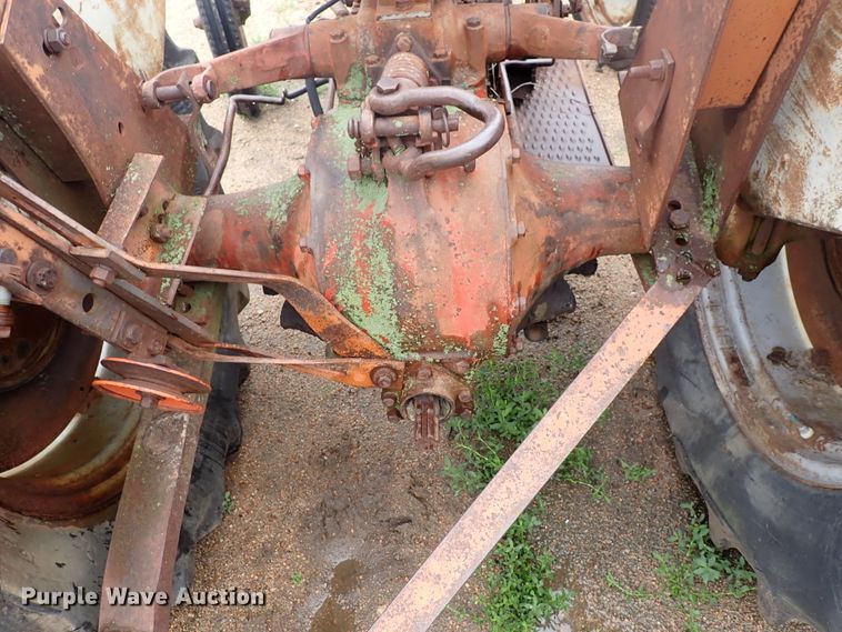 image for item DJ5715 Ford  tractor