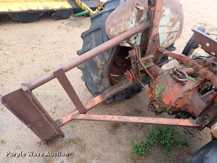 image for item DJ5715 Ford  tractor