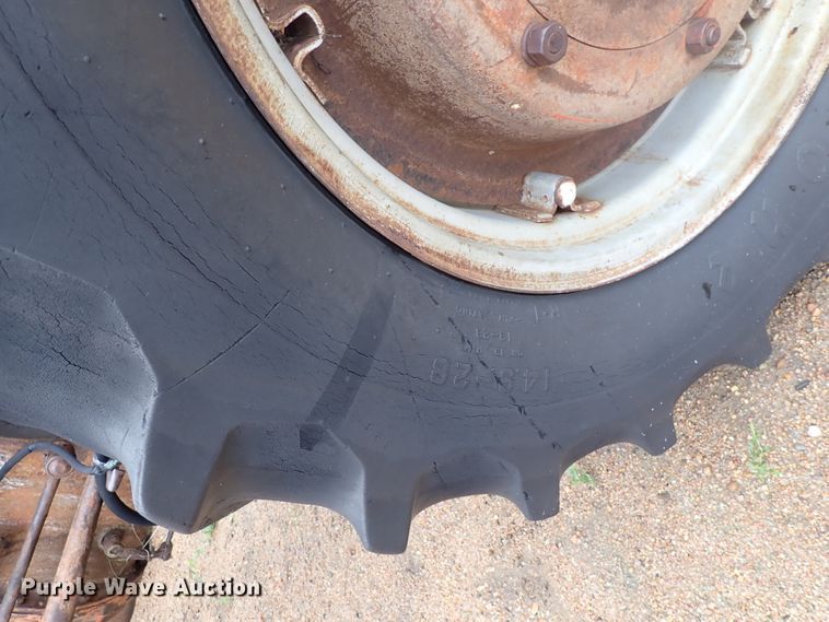 image for item DJ5715 Ford  tractor