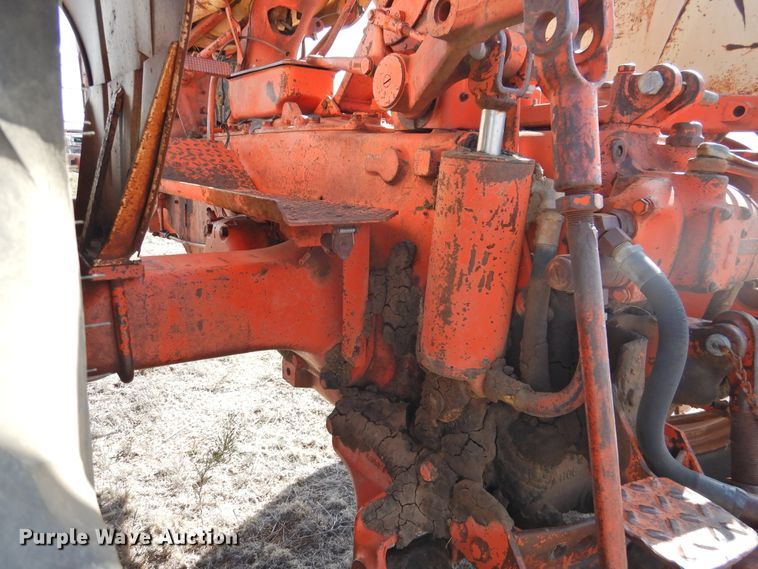 image for item DJ8441 1958 Case 711-B  tractor