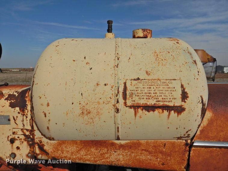 image for item DJ8441 1958 Case 711-B  tractor