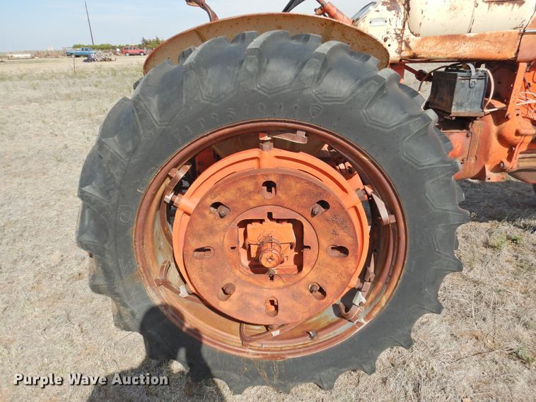 image for item DJ8441 1958 Case 711-B  tractor