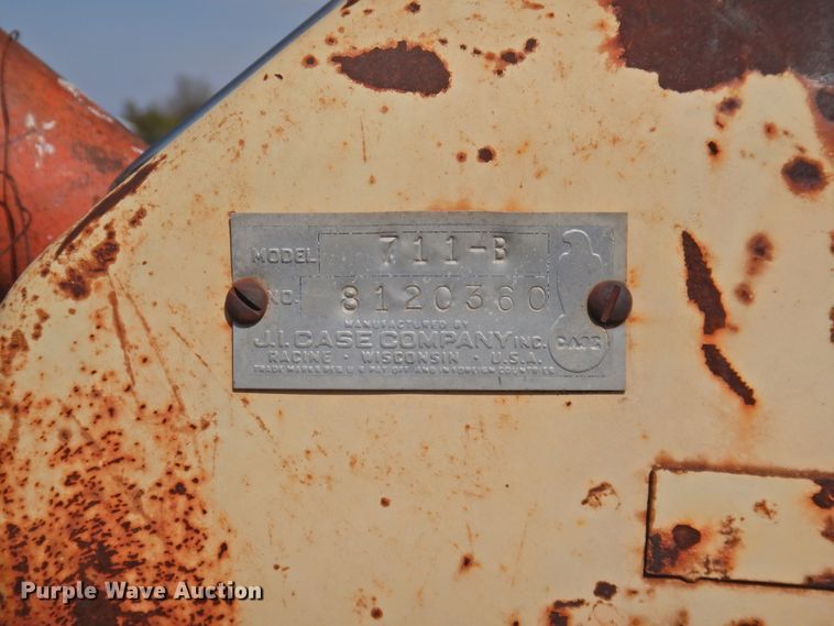 image for item DJ8441 1958 Case 711-B  tractor