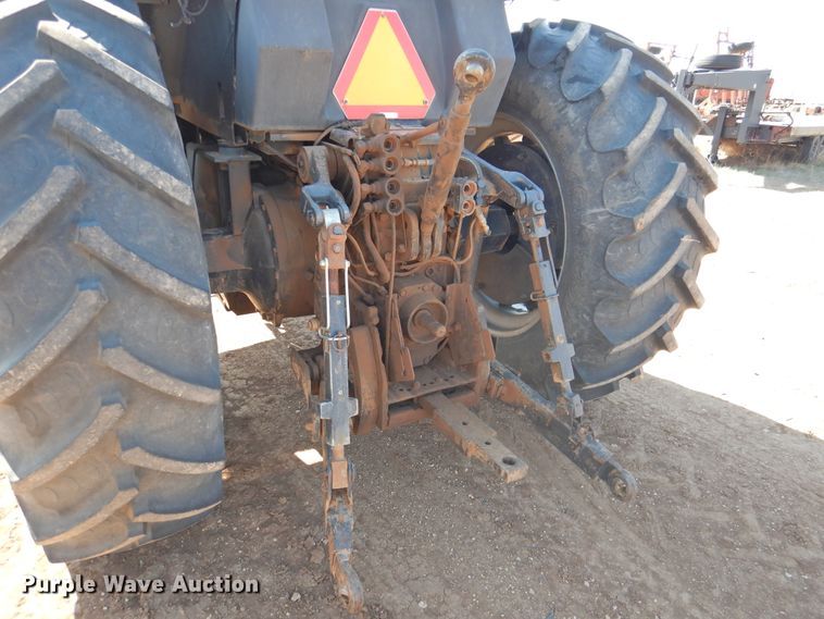 image for item DJ8444 1989 Case IH 7140  tractor