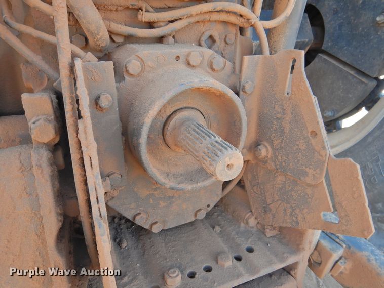 image for item DJ8444 1989 Case IH 7140  tractor