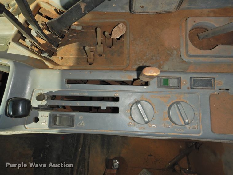 image for item DJ8444 1989 Case IH 7140  tractor