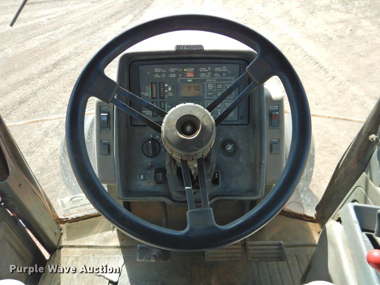 image for item DJ8444 1989 Case IH 7140  tractor