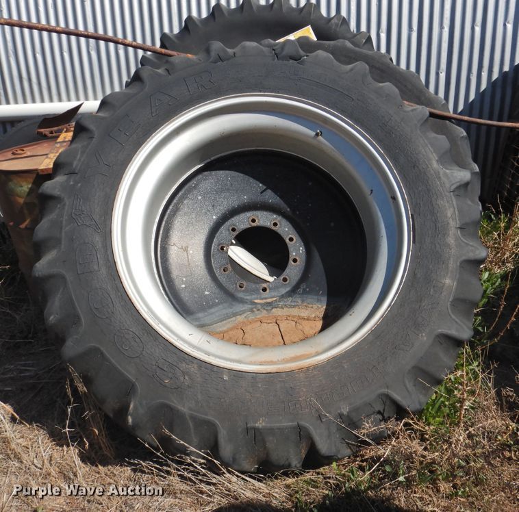 image for item DJ8444 1989 Case IH 7140  tractor