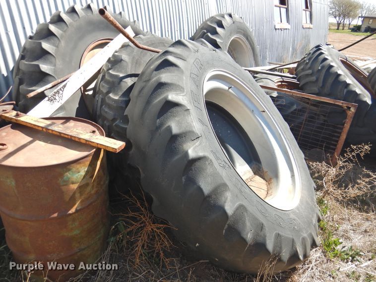 image for item DJ8444 1989 Case IH 7140  tractor