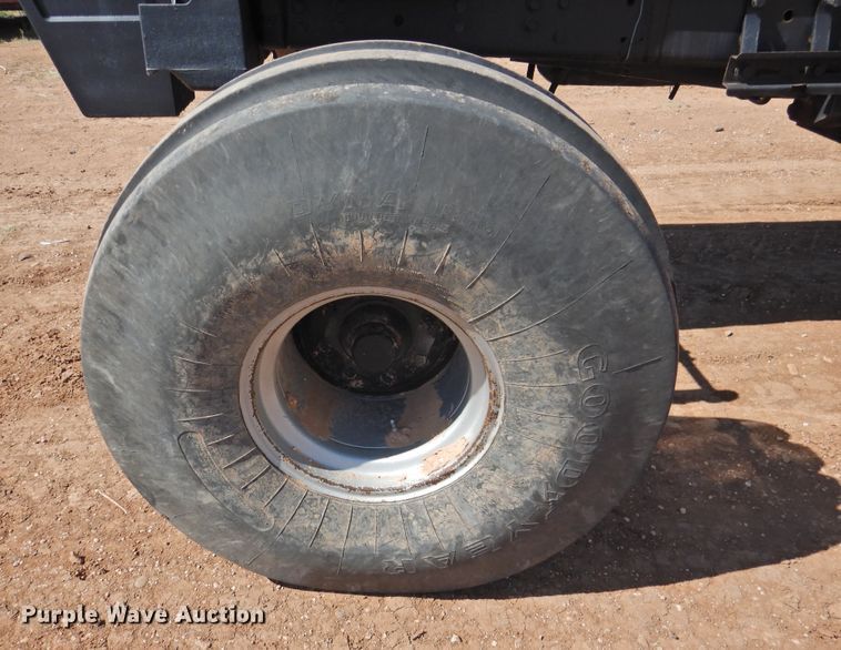 image for item DJ8444 1989 Case IH 7140  tractor