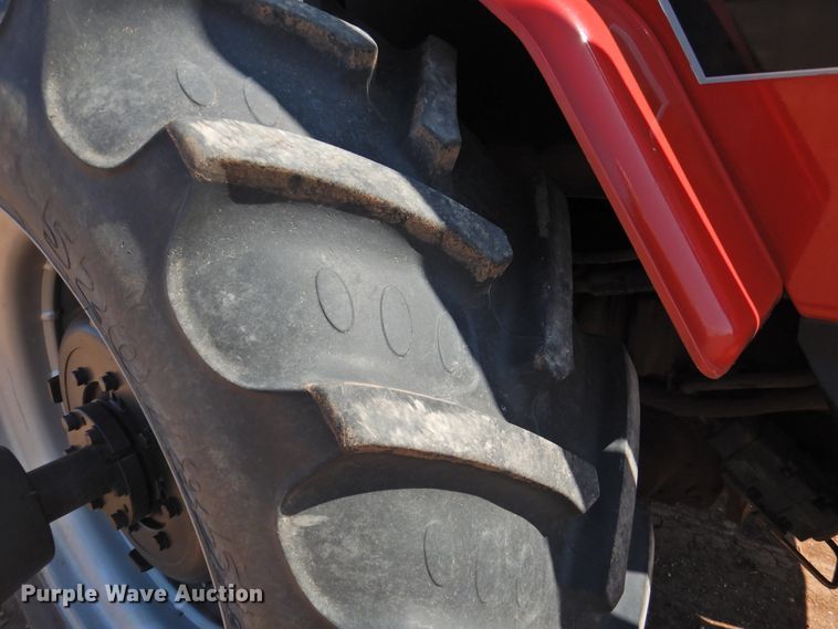 image for item DJ8444 1989 Case IH 7140  tractor
