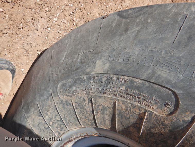 image for item DJ8444 1989 Case IH 7140  tractor