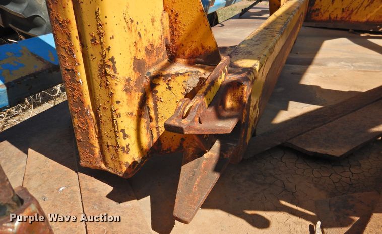 image for item DJ8445 Ezee-On  loader