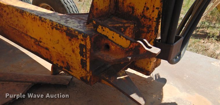 image for item DJ8445 Ezee-On  loader