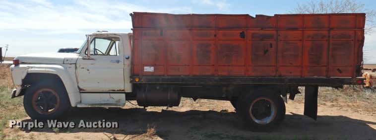 image for item DJ8446 1976 Ford  grain truck