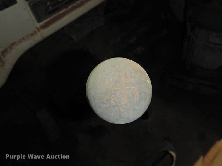 image for item DJ8446 1976 Ford  grain truck